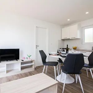 Kemping Luxury Mobile Homes Liza, Biograd Na Moru