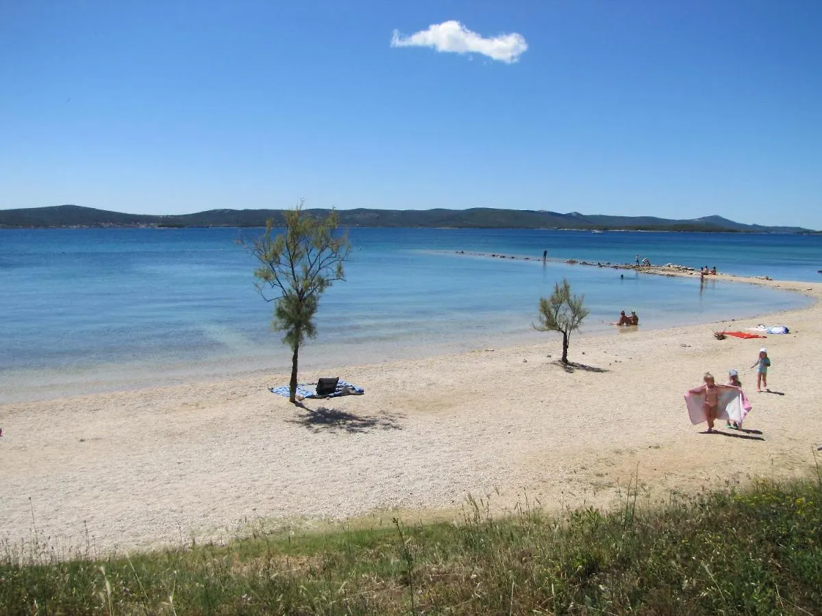 Ferias Mobile Homes Biograd Na Moru Campsite